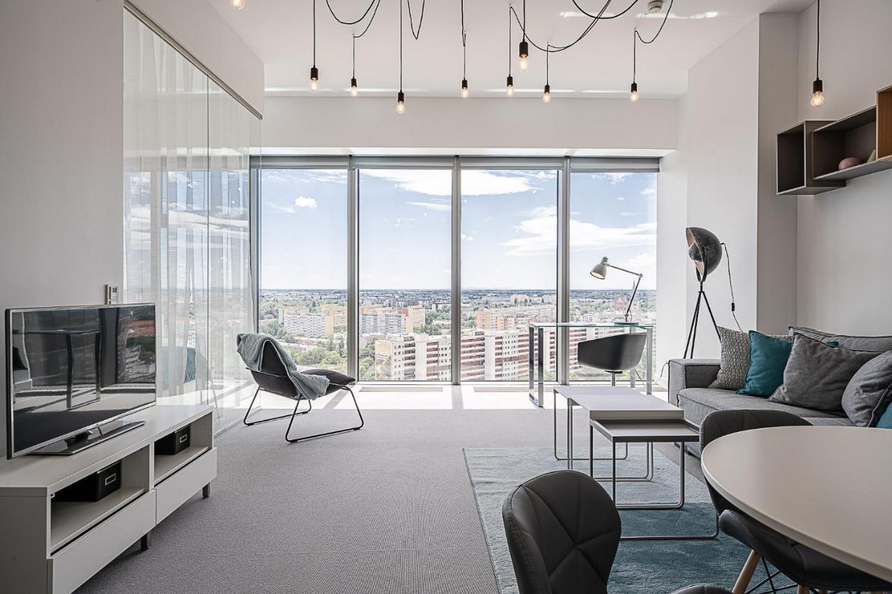 Rentplanet - Apartament Sky Tower Wrocław Extérieur photo