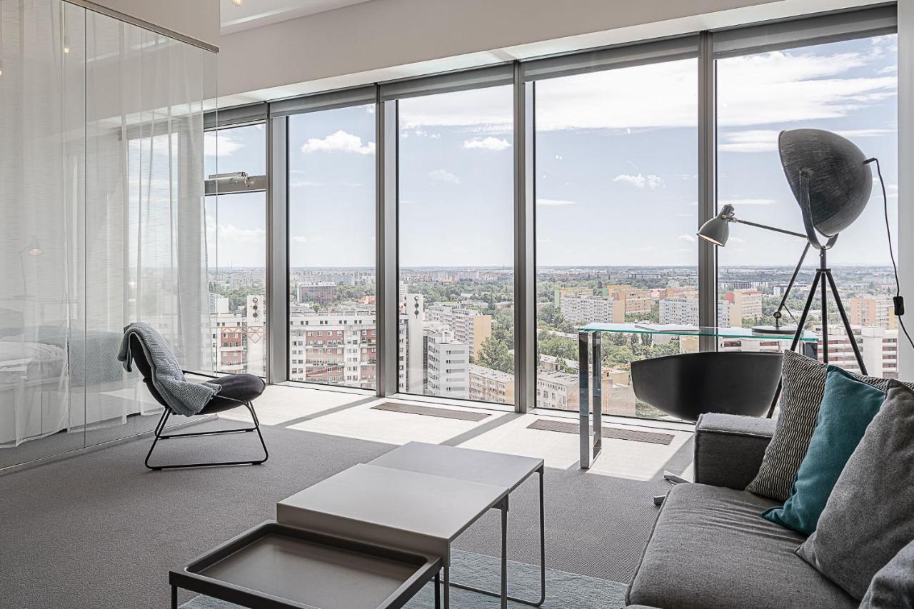 Rentplanet - Apartament Sky Tower Wrocław Extérieur photo